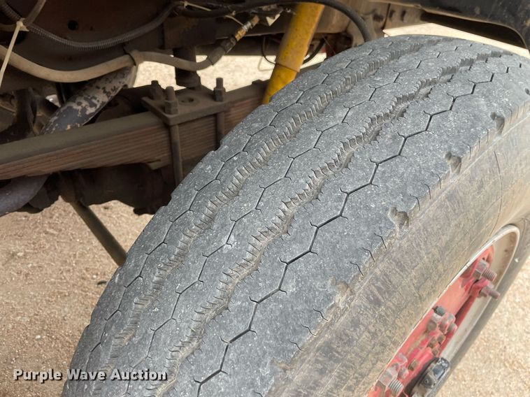 image for item MP9245 1979 Ford F700  pumper fire truck