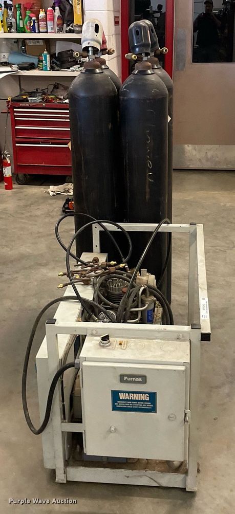 image for item MP9246 1989 Bauer U-E1  air compressor