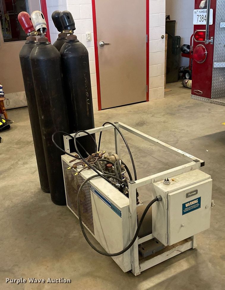 image for item MP9246 1989 Bauer U-E1  air compressor