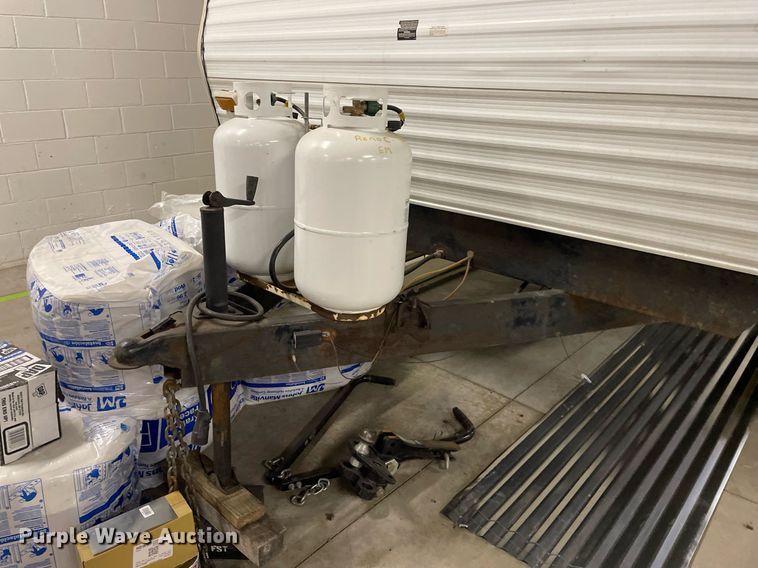 image for item MP9247 2001 Forest River Rockwood Freedom  camper