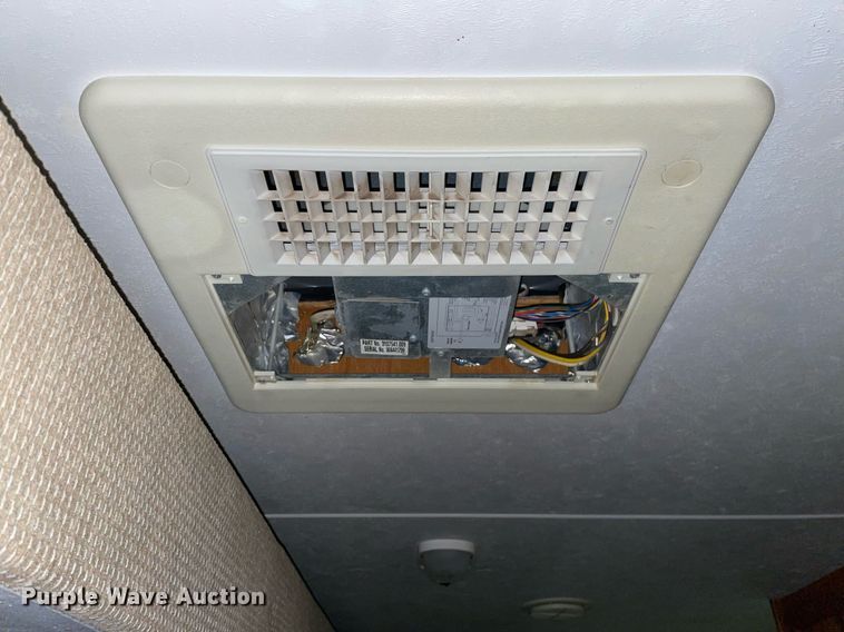 image for item MP9247 2001 Forest River Rockwood Freedom  camper