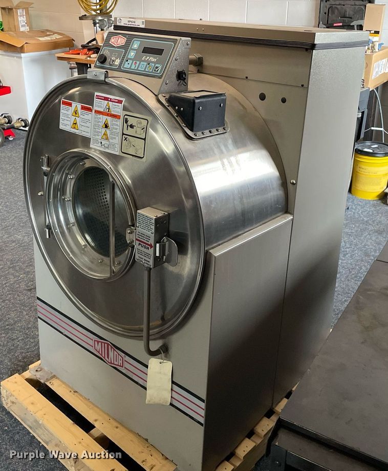 image for item MP9248 2002 Milnor 30015V7J  washer/extractor