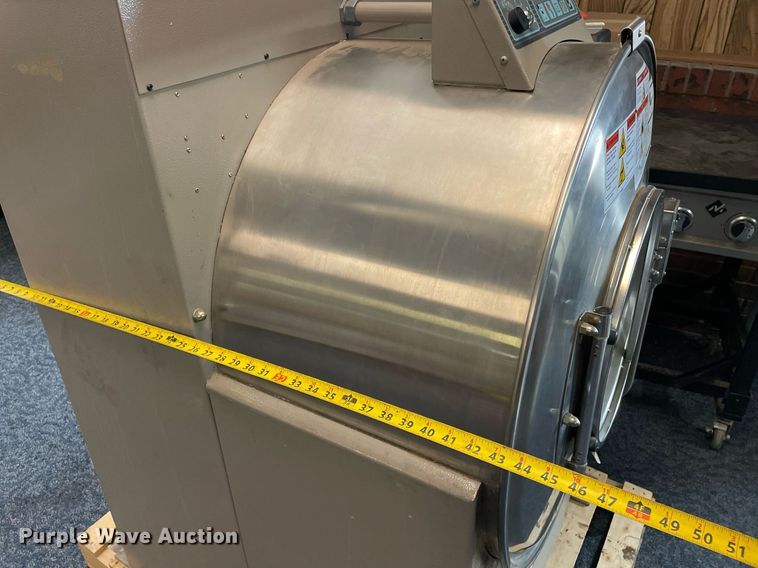 image for item MP9248 2002 Milnor 30015V7J  washer/extractor