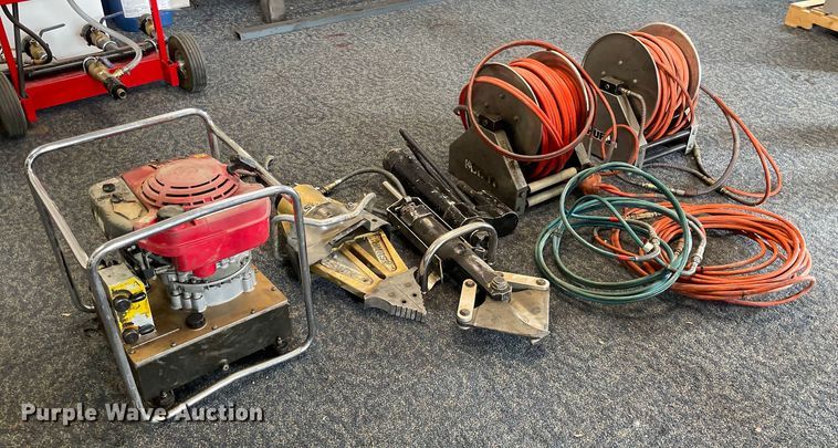 image for item MP9249 Hurst Jaws of Life  rescue equipment