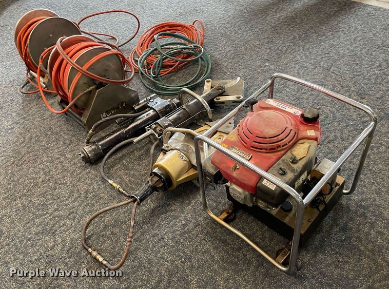 image for item MP9249 Hurst Jaws of Life  rescue equipment