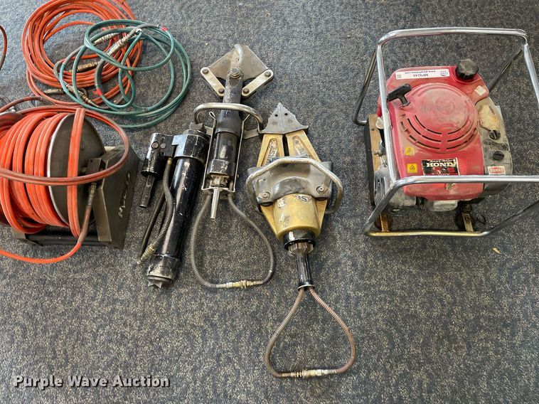 image for item MP9249 Hurst Jaws of Life  rescue equipment