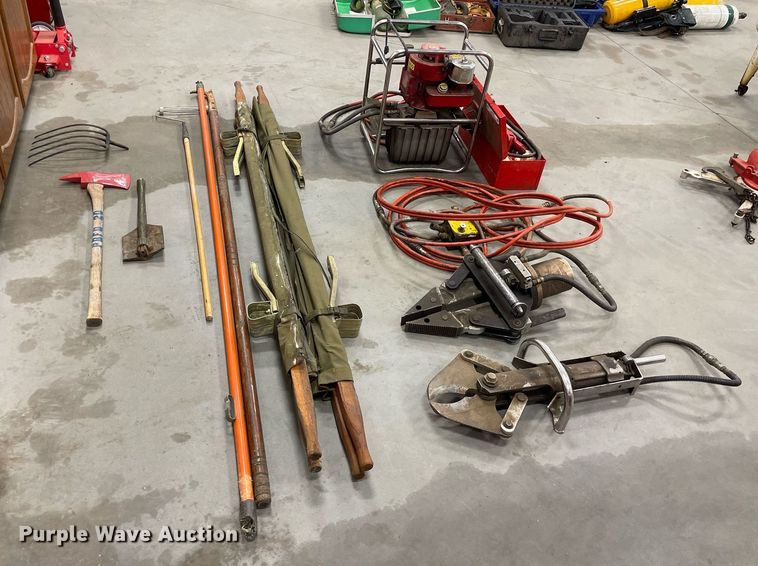 image for item MP9255 Hurst  Jaws of Life rescue tool