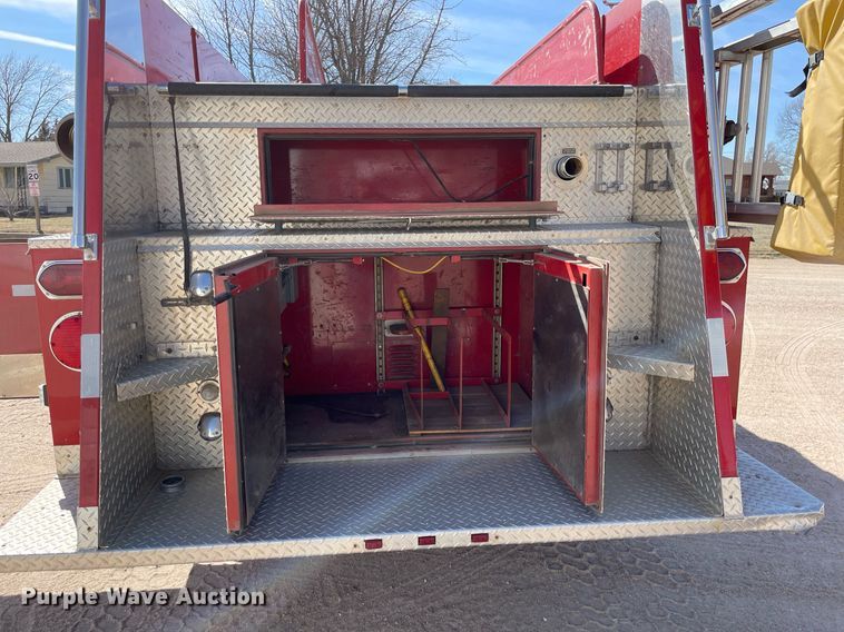 image for item MP9258 1980 Pierce V1324M  pumper fire truck