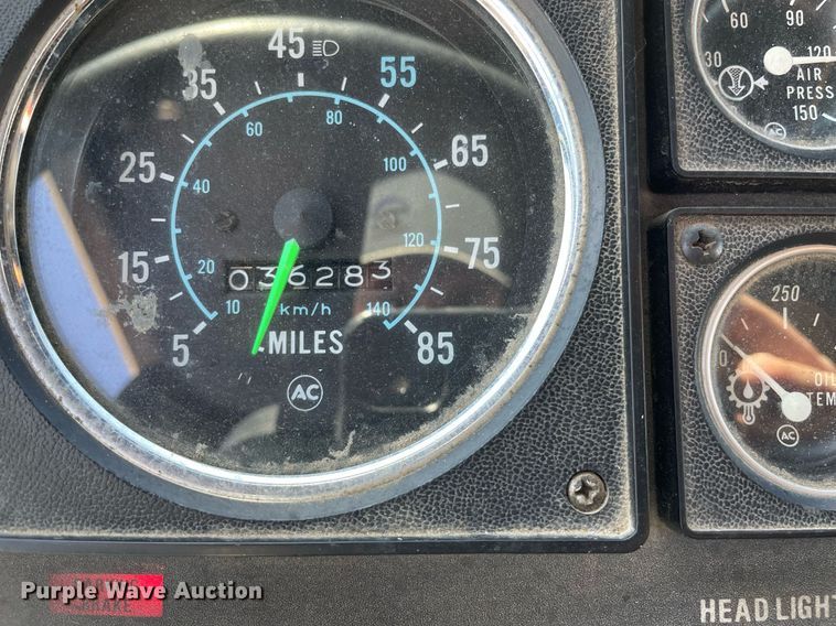 image for item MP9258 1980 Pierce V1324M  pumper fire truck