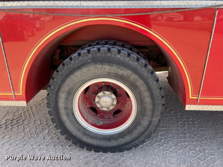 image for item MP9258 1980 Pierce V1324M  pumper fire truck