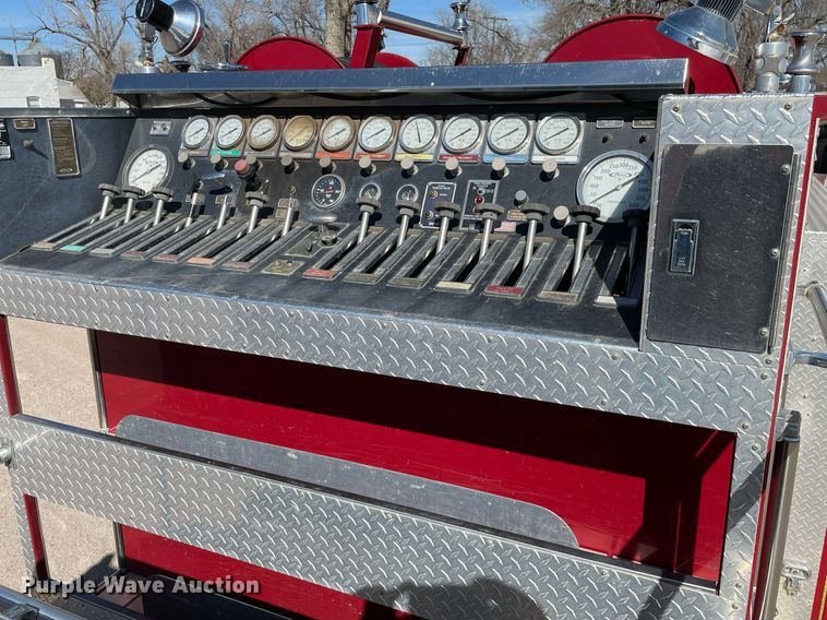image for item MP9259 1986 Pierce E3172  fire truck