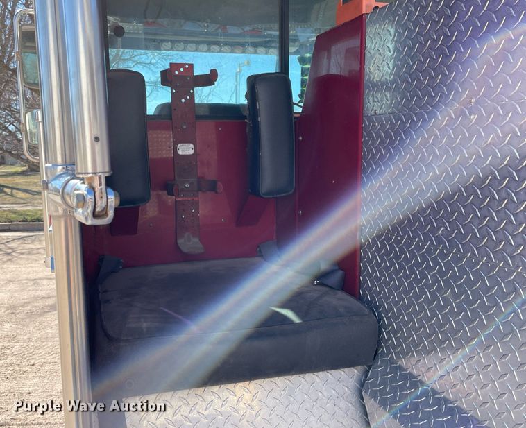 image for item MP9259 1986 Pierce E3172  fire truck