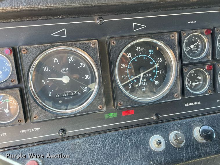 image for item MP9259 1986 Pierce E3172  fire truck