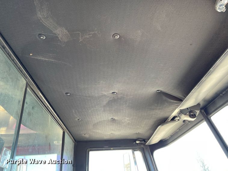 image for item MP9259 1986 Pierce E3172  fire truck