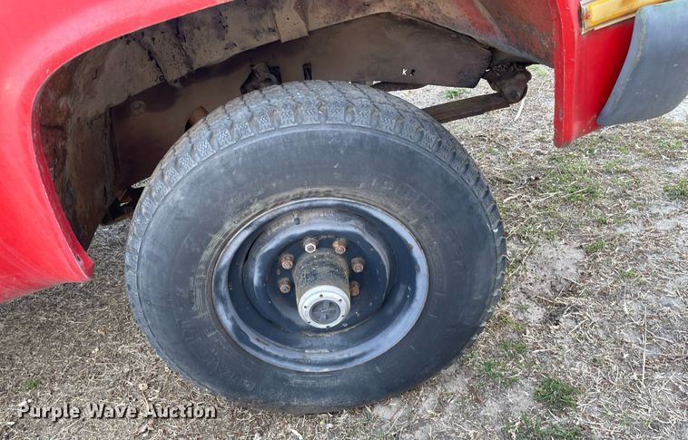 image for item MP9260 1984 Chevrolet D30  pickup truck