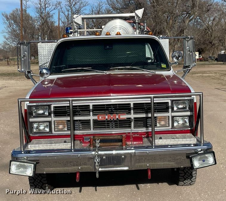 image for item MP9264 1983 Chevrolet K3500  pumper fire truck