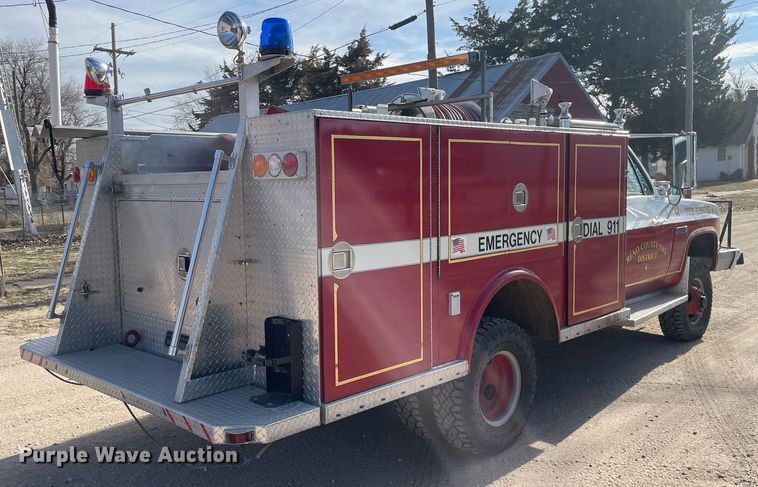 image for item MP9264 1983 Chevrolet K3500  pumper fire truck