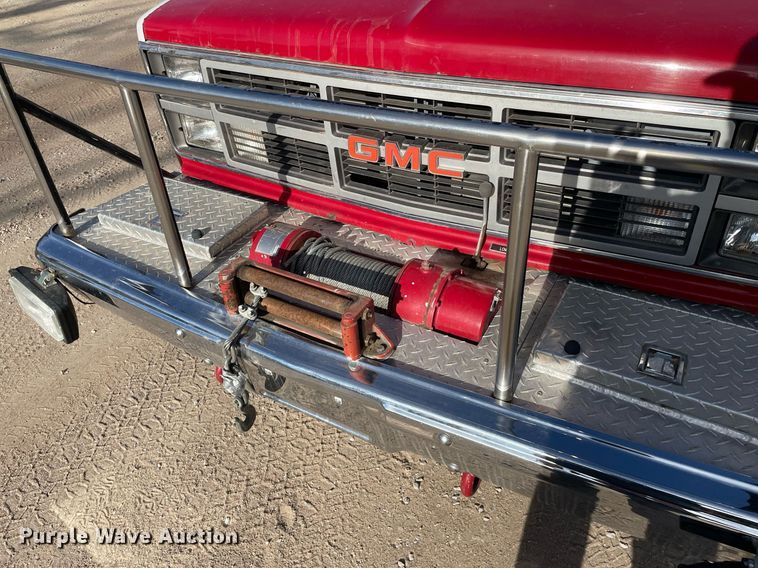 image for item MP9264 1983 Chevrolet K3500  pumper fire truck