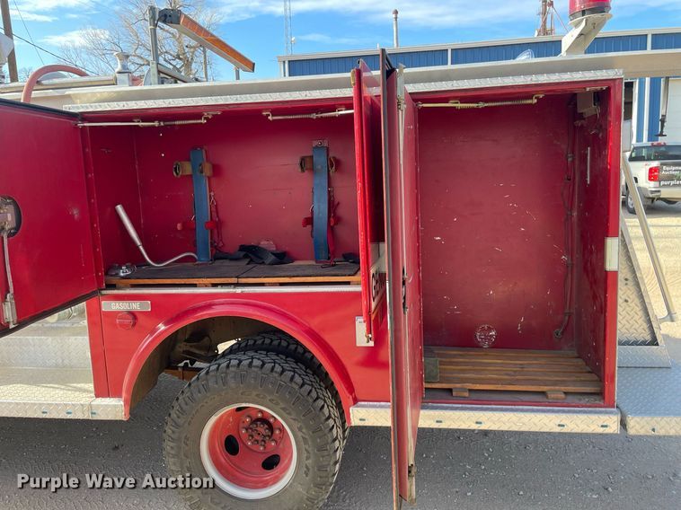 image for item MP9264 1983 Chevrolet K3500  pumper fire truck