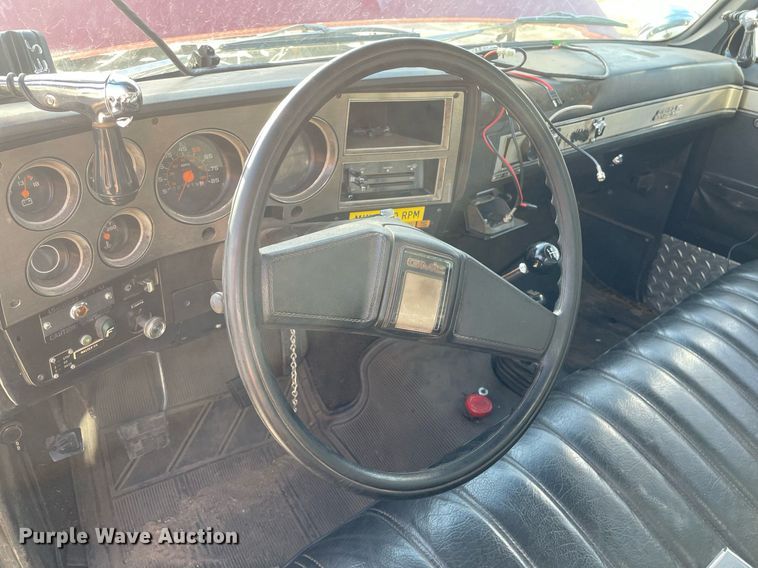 image for item MP9264 1983 Chevrolet K3500  pumper fire truck