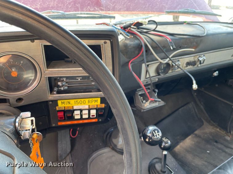 image for item MP9264 1983 Chevrolet K3500  pumper fire truck