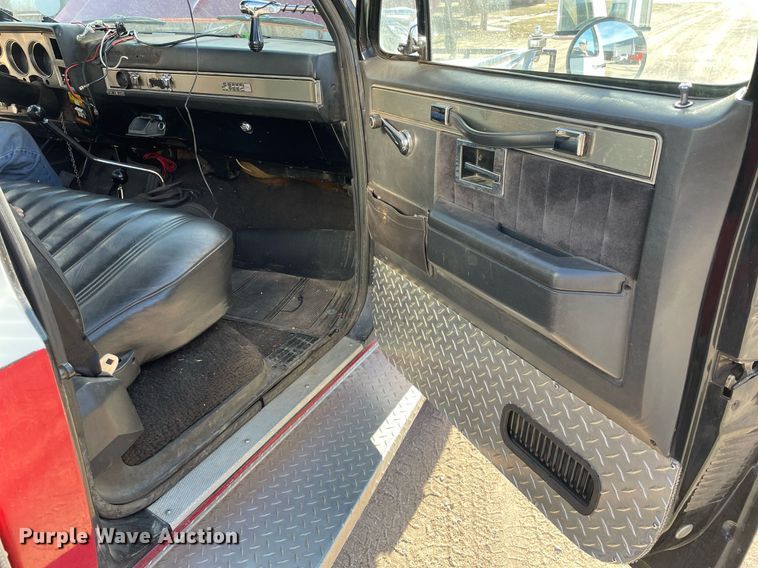 image for item MP9264 1983 Chevrolet K3500  pumper fire truck