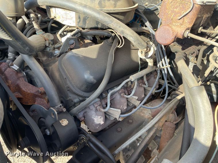 image for item MP9264 1983 Chevrolet K3500  pumper fire truck