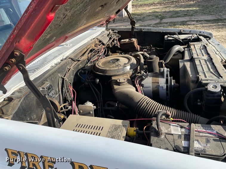 image for item MP9264 1983 Chevrolet K3500  pumper fire truck