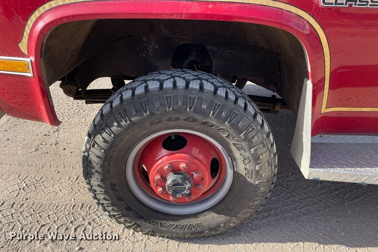 image for item MP9264 1983 Chevrolet K3500  pumper fire truck