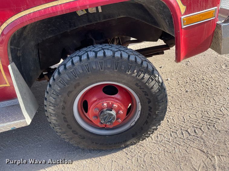 image for item MP9264 1983 Chevrolet K3500  pumper fire truck