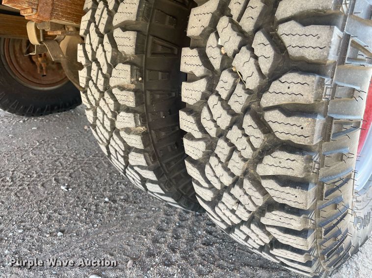 image for item MP9264 1983 Chevrolet K3500  pumper fire truck