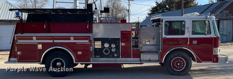 image for item MP9265 1985 Pierce E2490  pumper fire truck