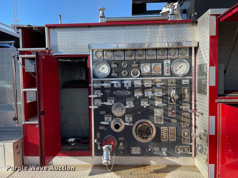 image for item MP9265 1985 Pierce E2490  pumper fire truck