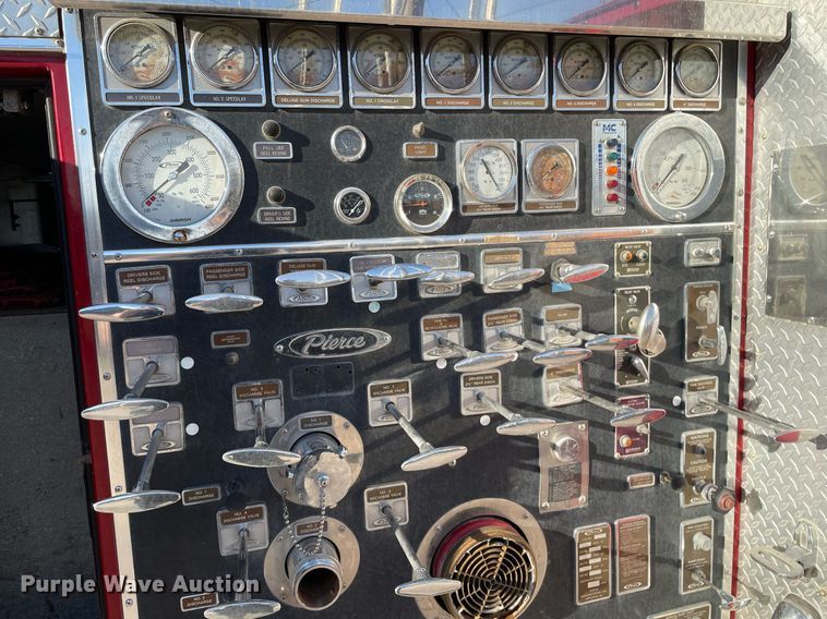 image for item MP9265 1985 Pierce E2490  pumper fire truck