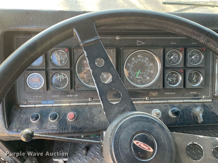 image for item MP9265 1985 Pierce E2490  pumper fire truck