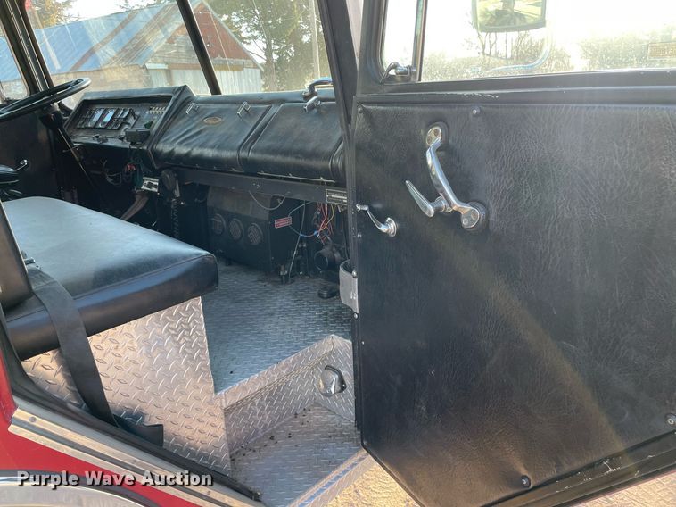 image for item MP9265 1985 Pierce E2490  pumper fire truck