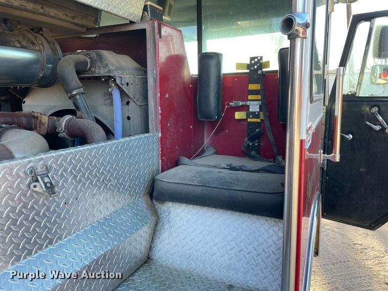 image for item MP9265 1985 Pierce E2490  pumper fire truck