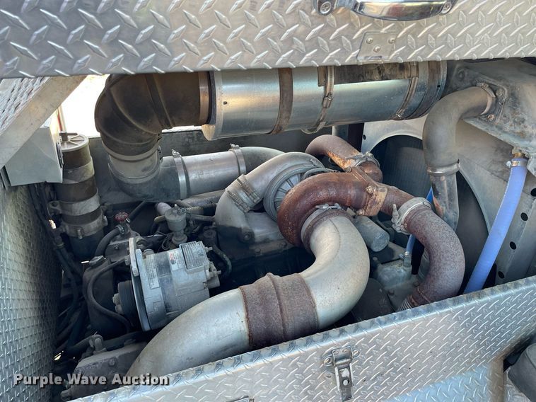 image for item MP9265 1985 Pierce E2490  pumper fire truck