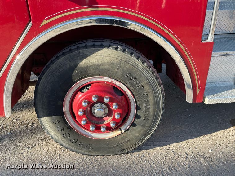 image for item MP9265 1985 Pierce E2490  pumper fire truck