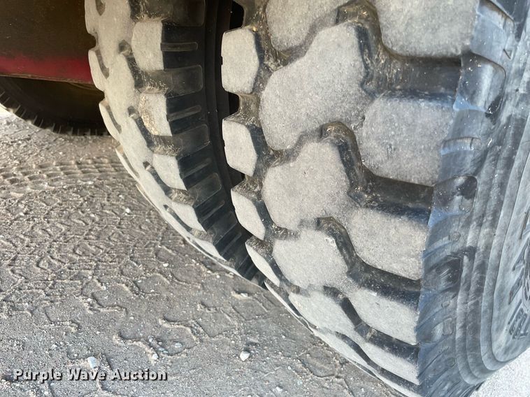 image for item MP9265 1985 Pierce E2490  pumper fire truck