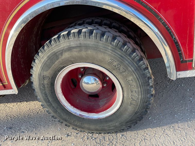 image for item MP9265 1985 Pierce E2490  pumper fire truck