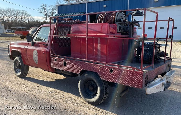 image for item MP9266 1985 Chevrolet D30 Military Postal Unit  brush fire truck
