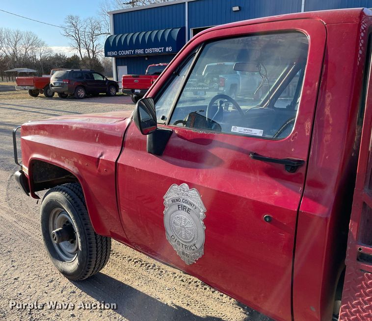 image for item MP9266 1985 Chevrolet D30 Military Postal Unit  brush fire truck