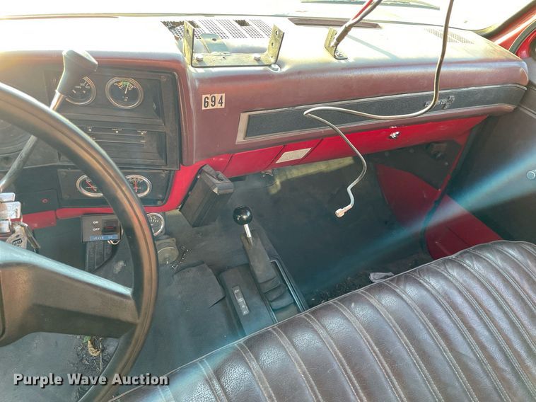 image for item MP9266 1985 Chevrolet D30 Military Postal Unit  brush fire truck