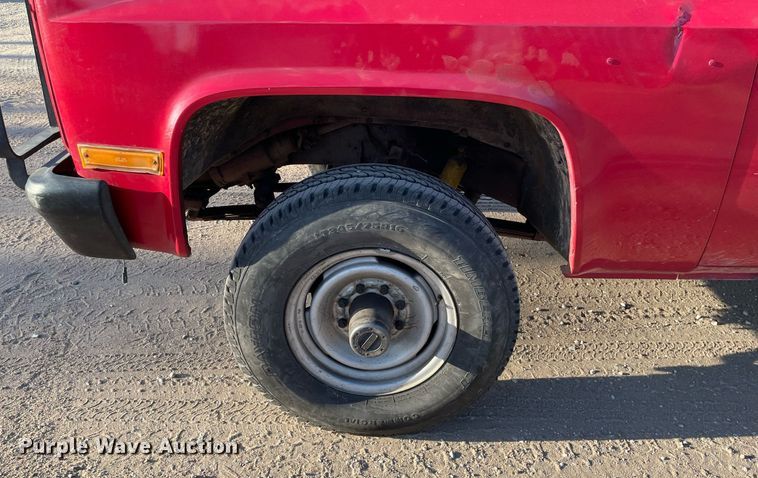 image for item MP9266 1985 Chevrolet D30 Military Postal Unit  brush fire truck