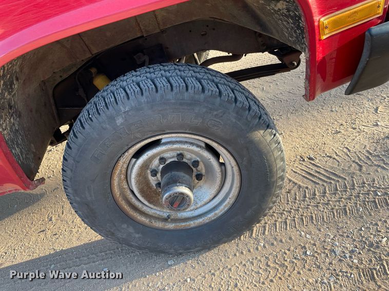 image for item MP9266 1985 Chevrolet D30 Military Postal Unit  brush fire truck