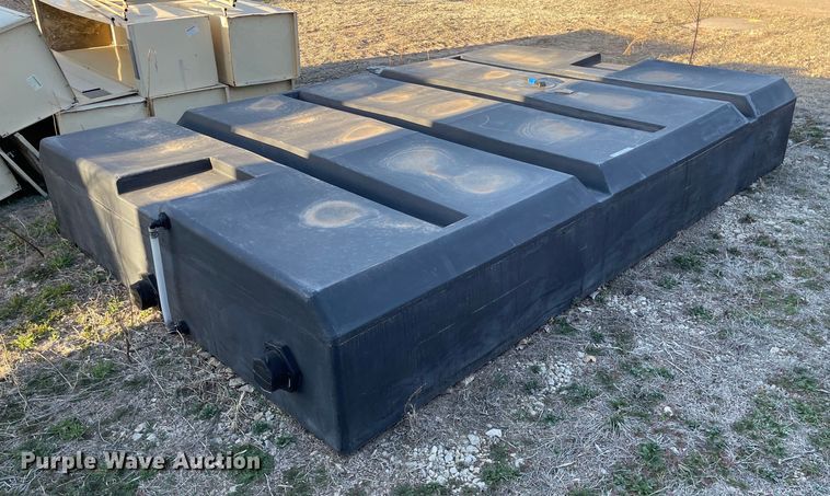 image for item MP9268 1,000 gallon poly tank