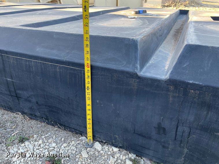 image for item MP9268 1,000 gallon poly tank