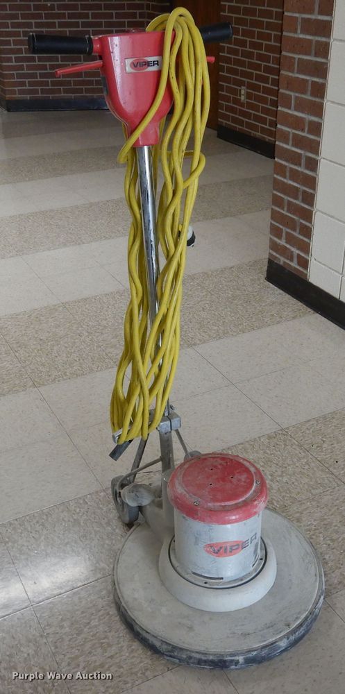 image for item MR9735 2011 Viper VN2015  floor buffer