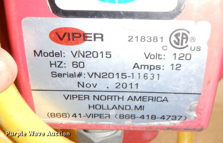 image for item MR9735 2011 Viper VN2015  floor buffer